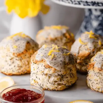 Ridiculously Easy Lemon Poppy Seed Scones