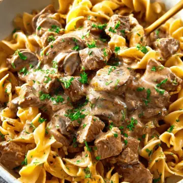 Slow Cooker Beef Stroganoff