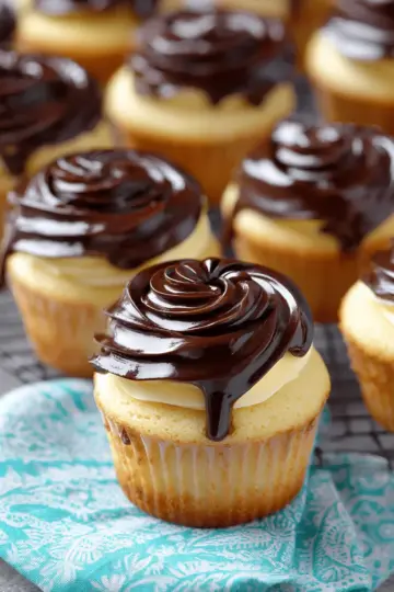 Boston Cream Pie Cupcakes