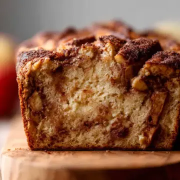 Apple Cinnamon Bread