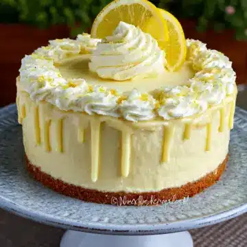 Lemon Cheesecake Cake