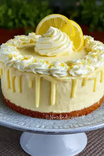 Lemon Cheesecake Cake