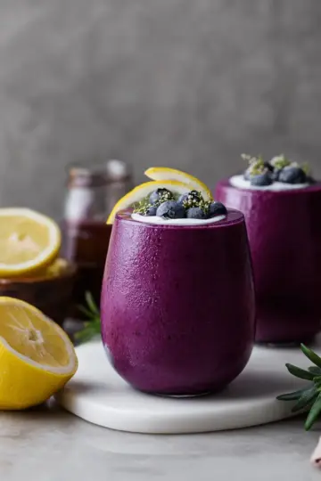 Blueberry Avocado Smoothie With Lemon & Yogurt