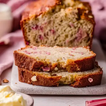 Mouthwatering Rhubarb Bread with Greek Yogurt